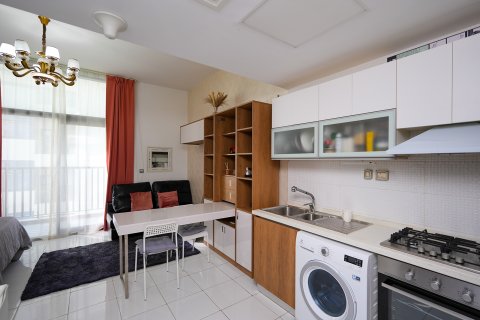 Apartment in Al Furjan, Dubai, UAE 1 room, 38 sq.m. № 751386 - photo 2
