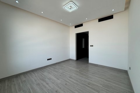 Vilë në Al Zorah, Ajman, Emiratet e Bashkuara Arabe 6 dhoma gjumi, 372 m2. № 650481 - Foto 14