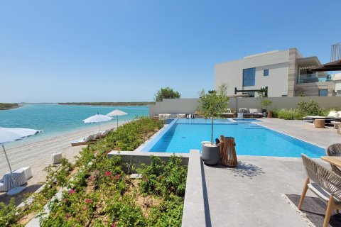 Villa te koop in Abu Dhabi, VAE 3 slaapkamers, 266 vr.m., nr 703165 - foto 13