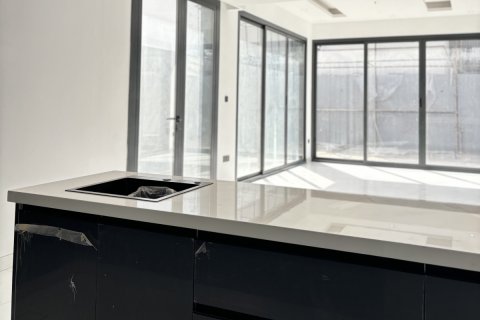 Vilë në Al Zorah, Ajman, Emiratet e Bashkuara Arabe 6 dhoma gjumi, 372 m2. № 650481 - Foto 9