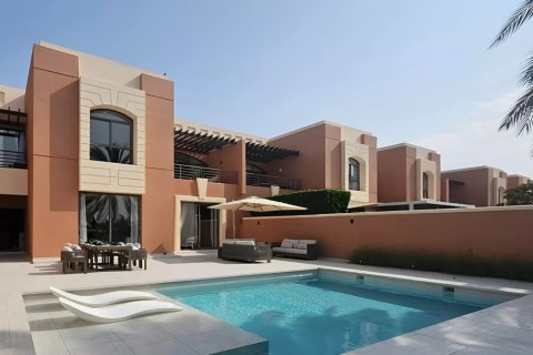Villa a Abu Dhabi, EAU 4 camere da letto, 326.93 mq. № 739153