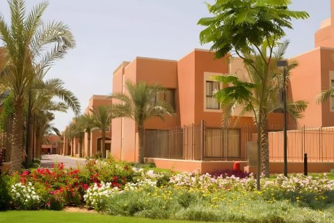 Villa itt: Abu Dhabi, EAE, 4 hálószoba, 326.93 m², azonosító: 739153 - fénykép 2