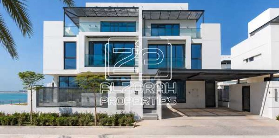 Sharjah Waterfront City, UAE의 빌라 침실 4개, 242제곱미터 번호 739157