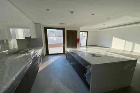 Müüa dupleks on the Yas Island, Abu Dhabi, AÜE: 3 magamistoaga, 390 m² Nr 634311 - pilt 5