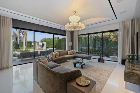 Dubai, UAE의 판매용 듀플렉스 침실 6개, 929제곱미터 번호 703168 - 사진 12