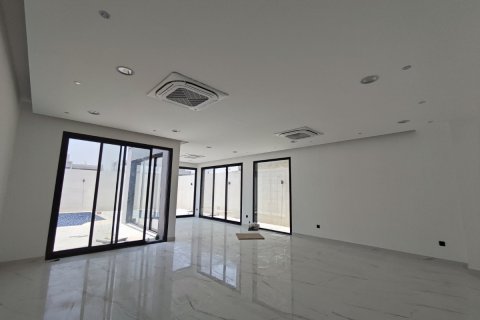 Townhouse in Al Zorah, Ajman, UAE 5 bedrooms, 364 sq.m. № 635222 - photo 6