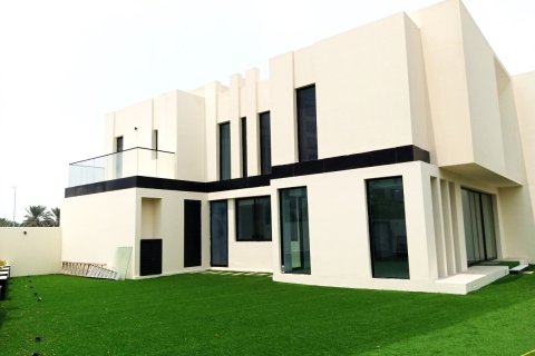 Townhouse in Al Zorah, Ajman, UAE 3 bedrooms, 330 sq.m. № 635220 - photo 9