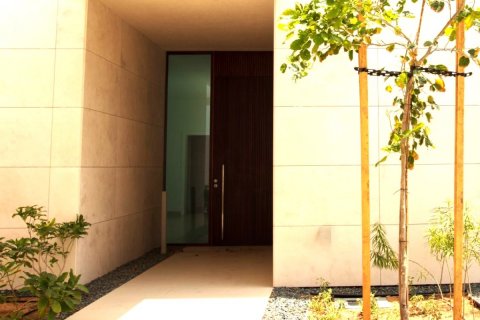 Villa in Al Zorah, Ajman, UAE 4 bedrooms, 528 sq.m. № 637976 - photo 5