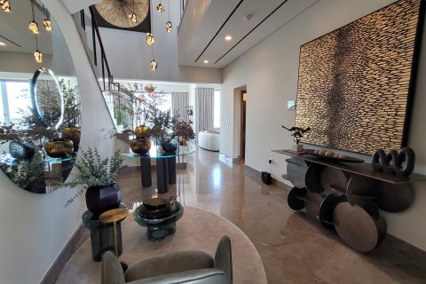 Villa te koop in Abu Dhabi, VAE 3 slaapkamers, 266 vr.m., nr 703165 - foto 4