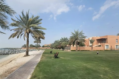 Villa itt: Abu Dhabi, EAE, 5 hálószoba, 451.23 m², azonosító: 739154 - fénykép 4
