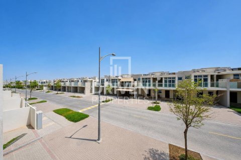 Townhouse di Dubai, UEA 3 kamar tidur, 132.2 m2 nomor 756574 - foto 17