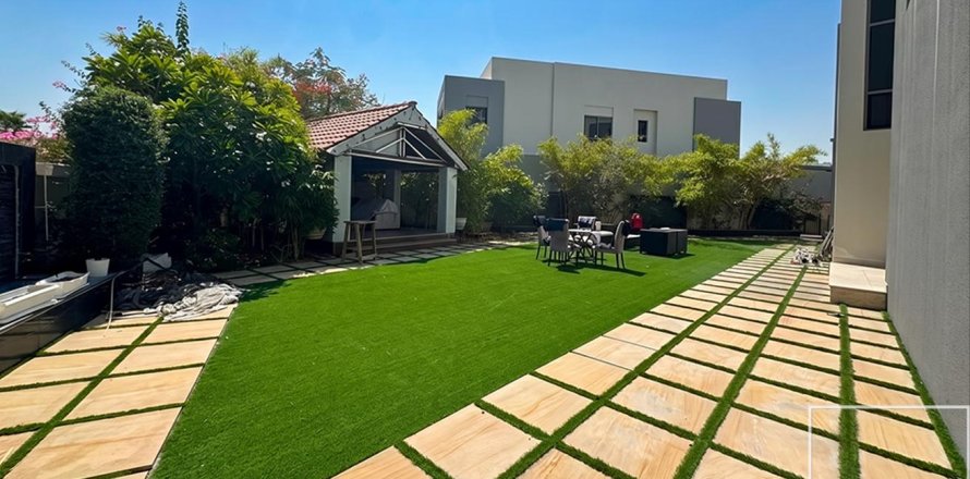 Villa itt: Dubai Hills Estate, Dubai, EAE, 4 hálószoba, 640.66 m², azonosító: 747713