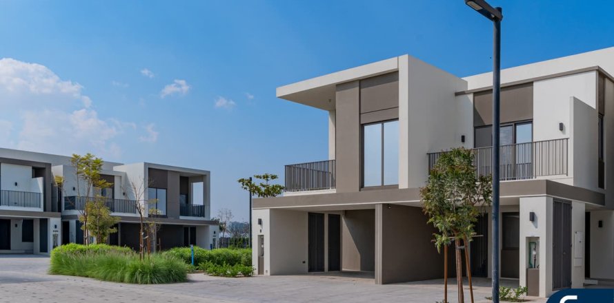 Villa i Tilal Al Ghaf, Dubai, UAE 4 sovrum, 210 kvm Nr. 666334