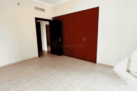 Apartman u Jumeirah Lake Towers, Dubai, UAE 3 spavaćih soba, 201 m2 Br. 677474 - fotografija 4