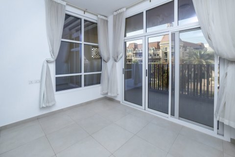 Villa en venta en Jumeirah Village Circle, Dubai, EAU 4 dormitorios, 345 m2 № 677477 - foto 17
