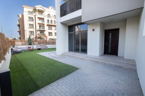 Villa en venta en Jumeirah Village Circle, Dubai, EAU 4 dormitorios, 345 m2 № 677477 - foto 26