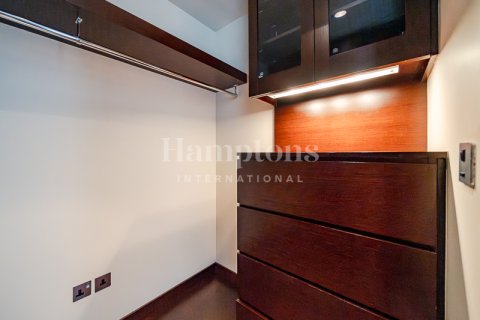 Apartmen di Burj Khalifa, Dubai, UAE 2 bilik tidur, 190.72985900 meter persegi № 651513 - foto 10