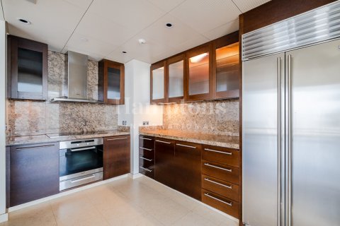 Apartmen di Burj Khalifa, Dubai, UAE 2 bilik tidur, 190.72985900 meter persegi № 651513 - foto 9