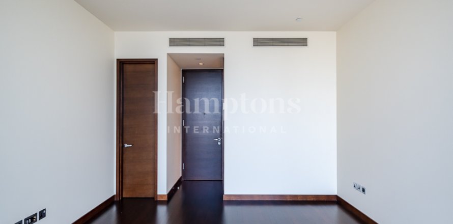 Apartmen di Burj Khalifa, Dubai, UAE 2 bilik tidur, 190.73 meter persegi № 651513