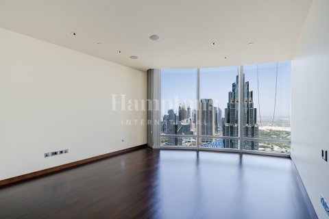 Apartmen di Burj Khalifa, Dubai, UAE 2 bilik tidur, 190.72985900 meter persegi № 651513 - foto 8