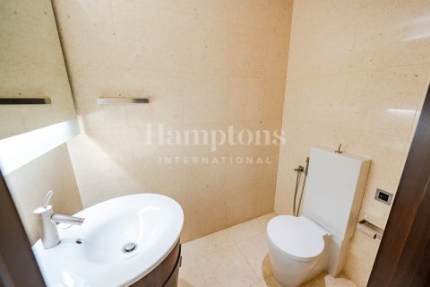 Apartmen di Burj Khalifa, Dubai, UAE 2 bilik tidur, 190.72985900 meter persegi № 651513 - foto 3