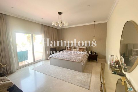 Villa in Meadows, Dubai, UAE 4 bedrooms, 380.90230000 sq.m. № 651512 - photo 3