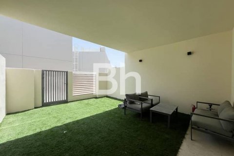 Vilë në Dubai Land, Emiratet e Bashkuara Arabe 2 dhoma gjumi, 101 m2. № 643829 - Foto 3