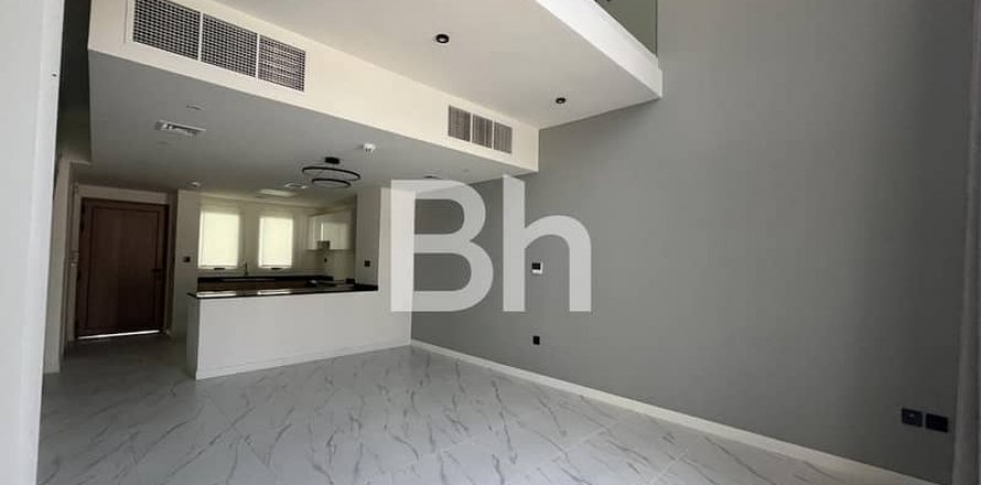 Vilë në Dubai Land, Emiratet e Bashkuara Arabe 2 dhoma gjumi, 101 m2. № 643829