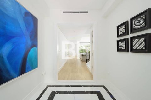 Villa til leie i Jumeirah Park, Dubai, Emiratene 4 soverom, 841 kvm Nr. 643830 - Foto 14