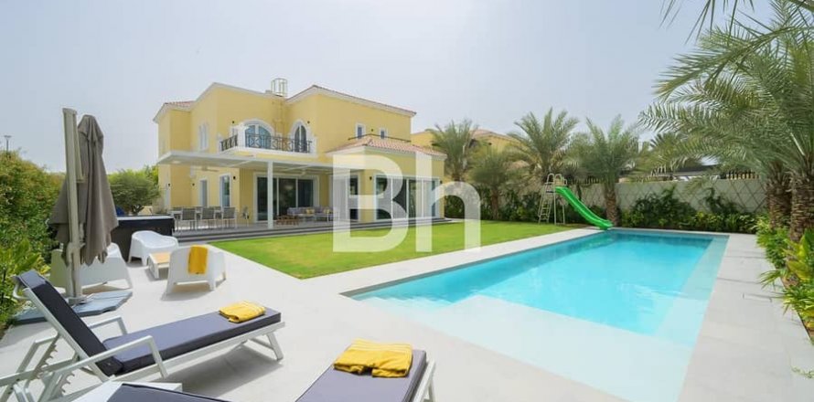 Villa in Jumeirah Park, Dubai, VAE 4 slaapkamers, 841 vr.m. nr 643830