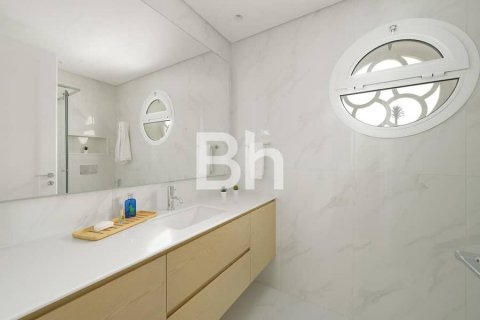 Villa te huur in Jumeirah Park, Dubai, VAE 4 slaapkamers, 841 vr.m., nr 643830 - foto 8
