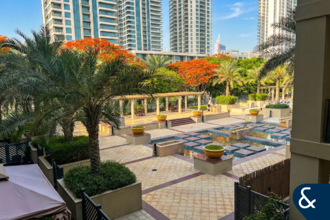 Appartamento in vendita a The Views, Dubai, EAU 2 camere da letto, 140 mq. № 698425 - foto 1