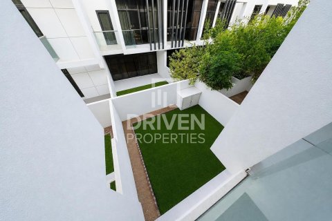 Townhouse in Dubai, UAE 2 bedrooms, 133.41 sq.m. № 765257 - photo 15