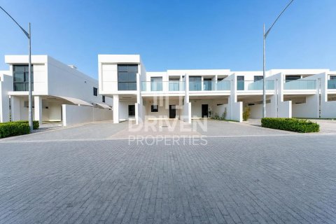 Townhouse in Dubai, UAE 2 bedrooms, 133.41 sq.m. № 765257 - photo 13