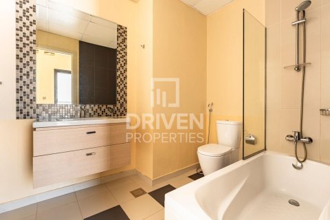 Shtëpi në qytet në Dubai, Emiratet e Bashkuara Arabe 3 dhoma gjumi, 174.84 m2. № 765260 - Foto 18