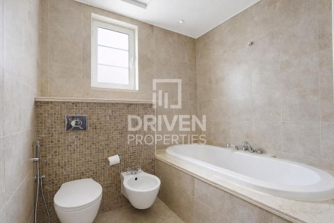 Вилла Jumeirah Park, Дубай, БАӘ-да 4 жатын бөлмелер, 790.42 м² № 744764 - фото 27