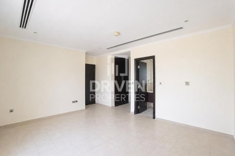 Вилла Jumeirah Park, Дубай, БАӘ-да 4 жатын бөлмелер, 790.42 м² № 744764 - фото 11