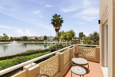 Vilă de închiriat în Meadows, Dubai, EAU 5 dormitoare, 597.18 mp.  №744763 - poză 27