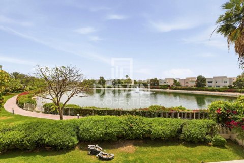 Vilă de închiriat în Meadows, Dubai, EAU 5 dormitoare, 597.18 mp.  №744763 - poză 1