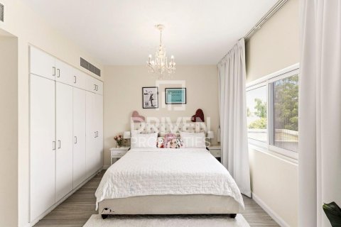 Vilă de închiriat în Meadows, Dubai, EAU 5 dormitoare, 597.18 mp.  №744763 - poză 20