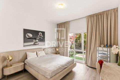 Vilă de închiriat în Meadows, Dubai, EAU 5 dormitoare, 597.18 mp.  №744763 - poză 13