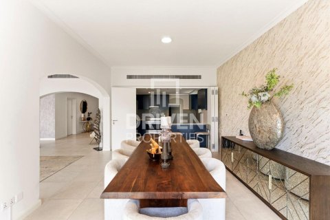 Vilă de închiriat în Meadows, Dubai, EAU 5 dormitoare, 597.18 mp.  №744763 - poză 6