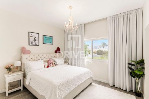 Vilă de închiriat în Meadows, Dubai, EAU 5 dormitoare, 597.18 mp.  №744763 - poză 18