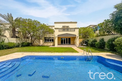 Jumeirah Park, Dubai, UAE의 임대용 빌라 침실 4개, 402.73제곱미터 번호 733495 - 사진 2