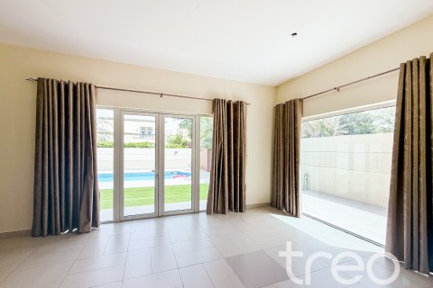 Villa in Jumeirah Park, Dubai, UAE 4 bedrooms, 402.73 sq.m. № 733492 - photo 7