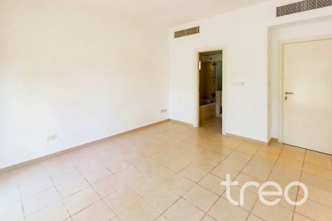 Villa in Meadows, Dubai, UAE 4 bedrooms, 553.33 sq.m. № 733494 - photo 16
