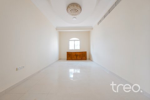 Villa til leje i Dubai, UAE 4 soveværelser, 939.53 kvm № 733490 - foto 12