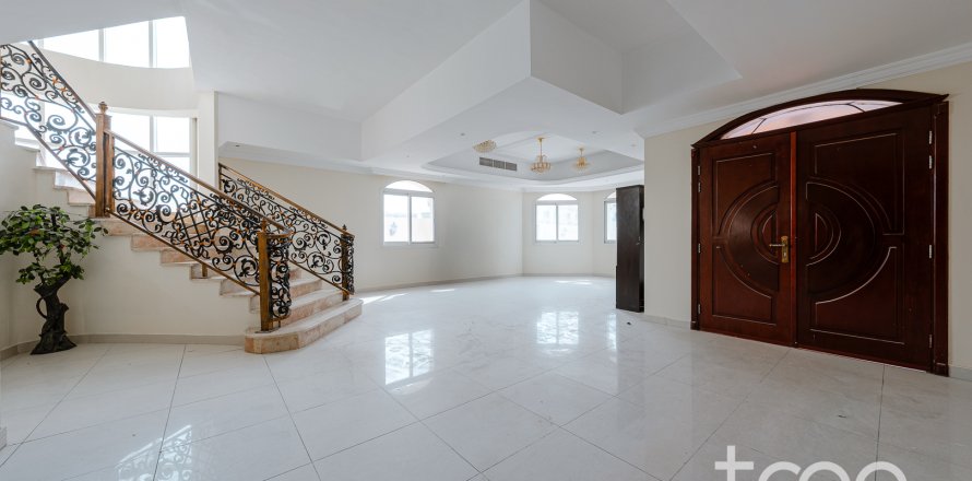 Villa i Dubai, UAE 4 soveværelser, 939.53 kvm № 733490