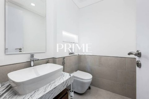 Apartament në Umm Suqeim, Dubai, Emiratet e Bashkuara Arabe 4 dhoma gjumi, 356 m2. № 643897 - Foto 18