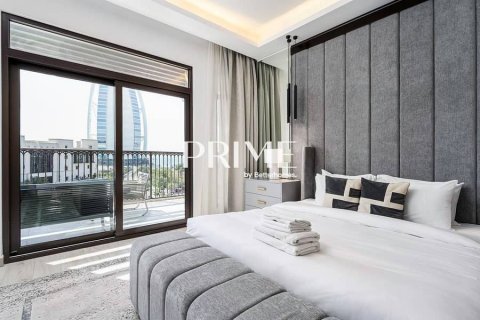 Apartament në Umm Suqeim, Dubai, Emiratet e Bashkuara Arabe 4 dhoma gjumi, 356 m2. № 643897 - Foto 11